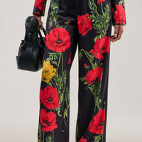 « Fleur Sauvage » — Pantalon Large Satiné Fleuri, Noir et Rouge