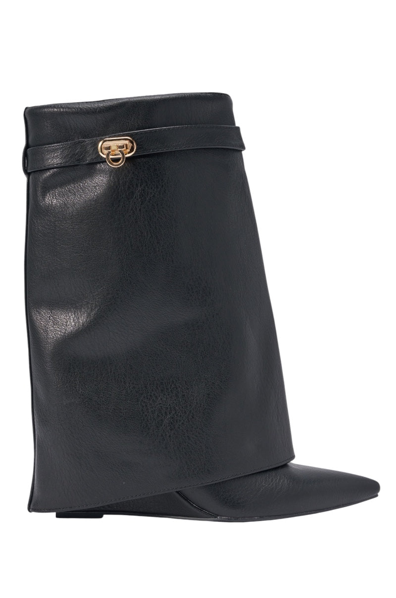 « Oasis » — Bottines compensées, Noir