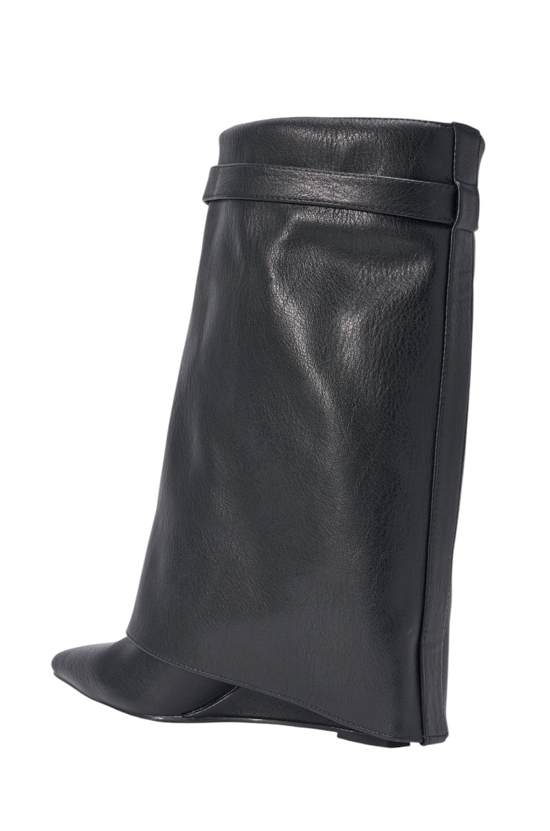 « Oasis » — Bottines compensées, Noir