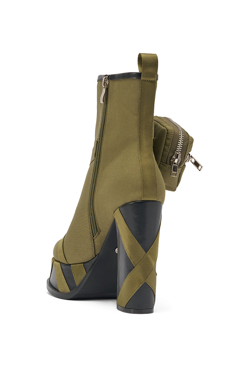 « Éclat » — Bottines à talon bloc, Olive