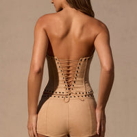 « Insolence » — Short Taille Basse Suédine, Camel
