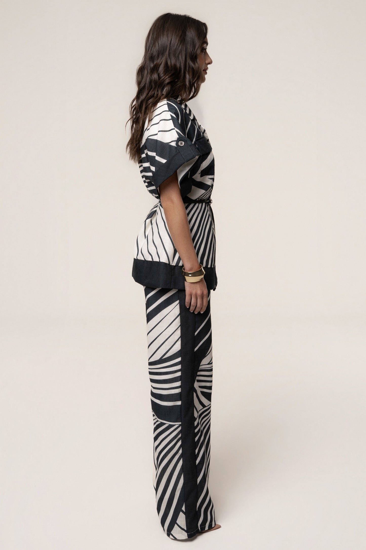 « Sahara » — Ensemble Pantalon Large Graphique, Noir