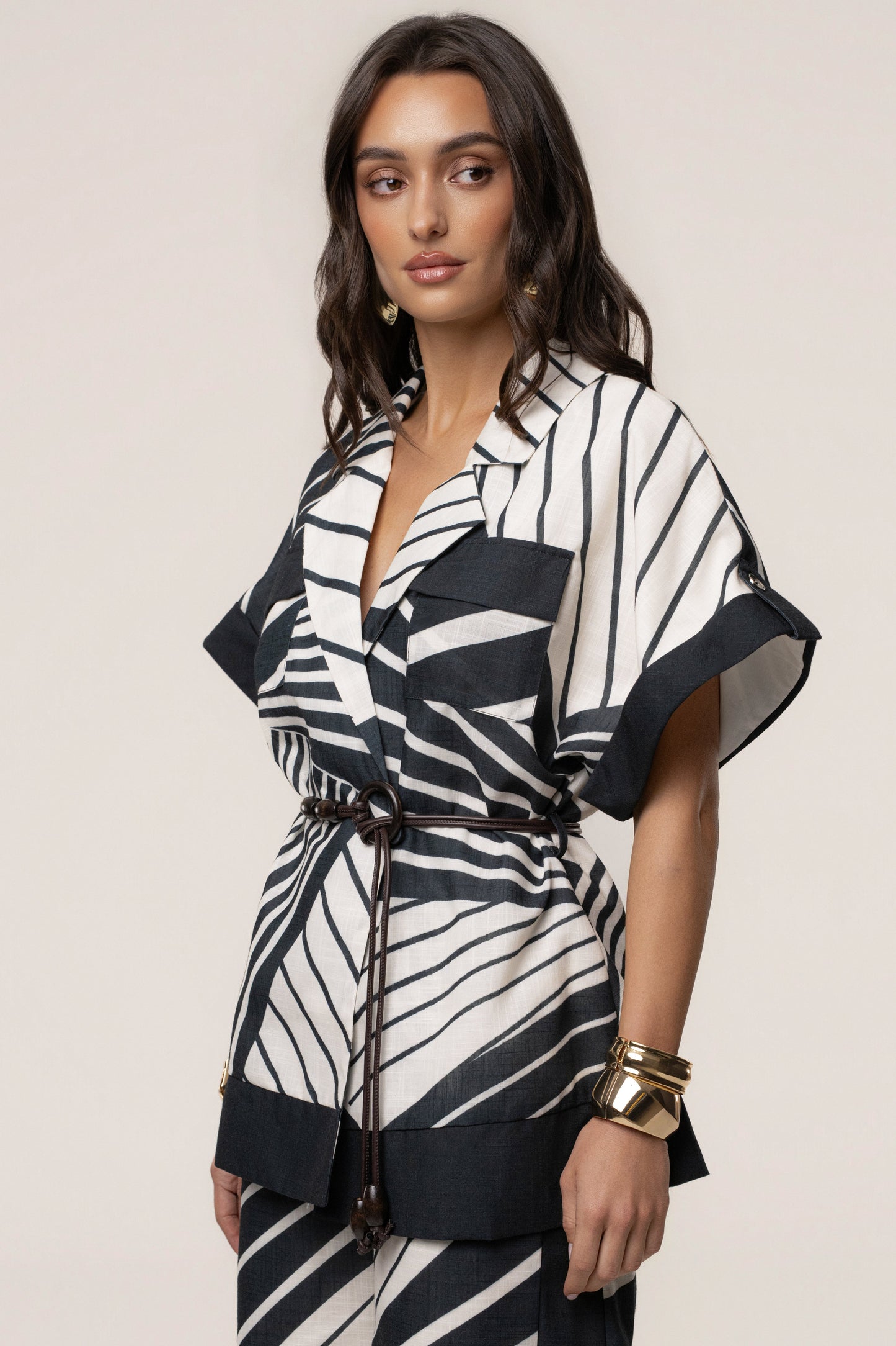 « Sahara » — Ensemble Pantalon Large Graphique, Noir