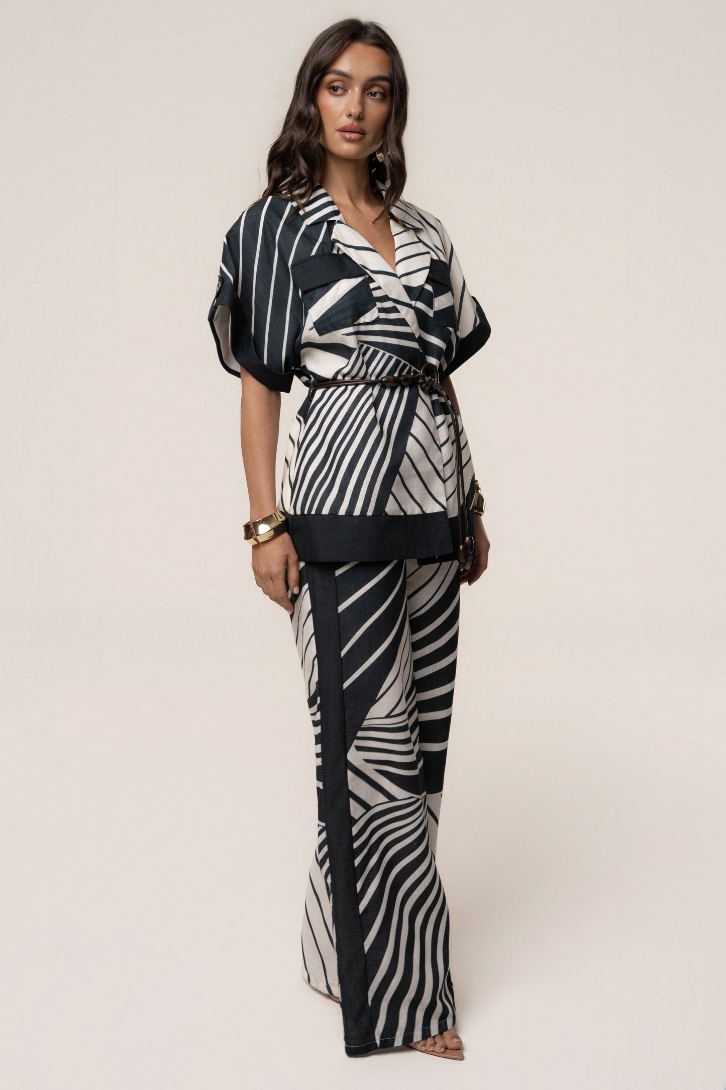 « Sahara » — Ensemble Pantalon Large Graphique, Noir