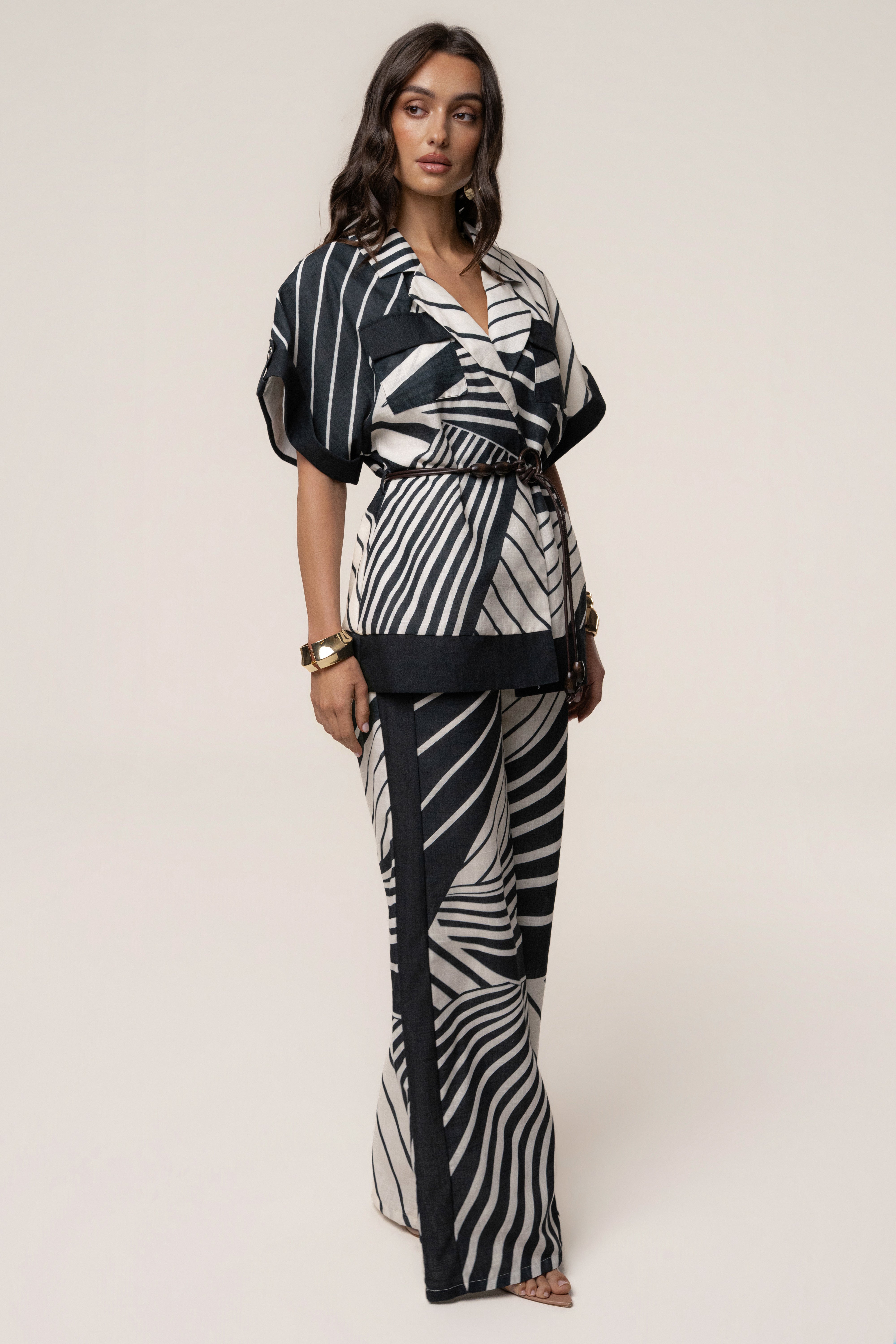 « Sahara » — Ensemble Pantalon Large Graphique, Noir