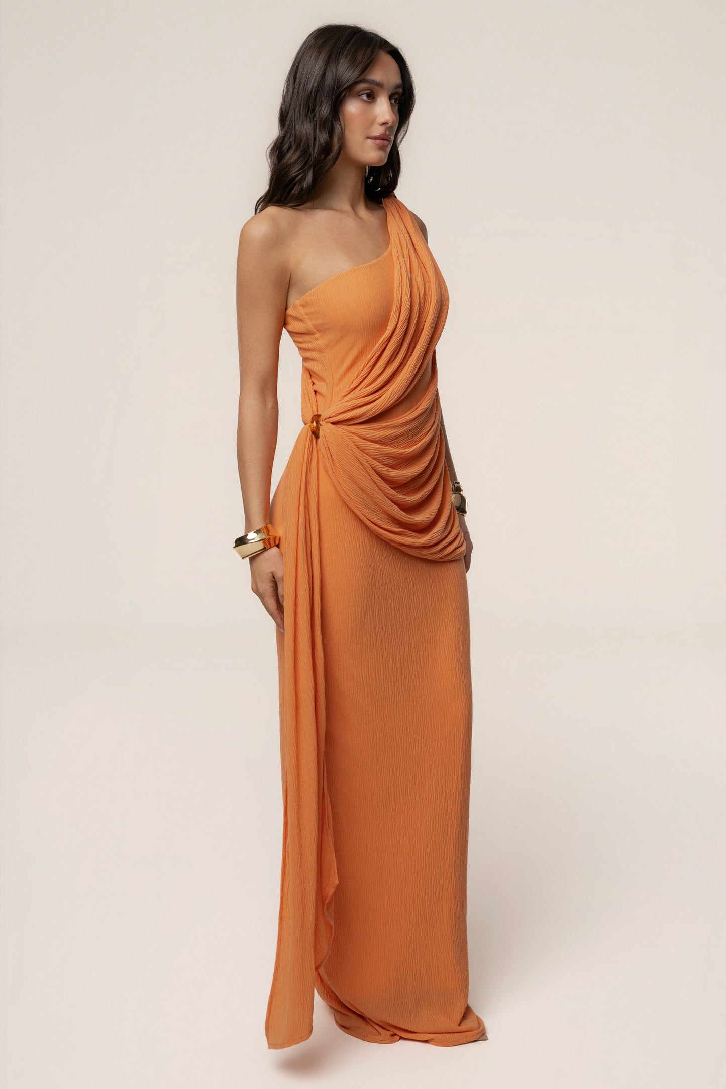 « Mocha » — Robe Portefeuille Drapée, Corail