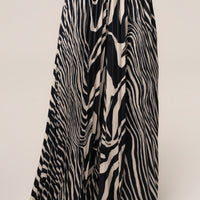 « Oasis Sauvage » — Ensemble Pantalon Large Imprimé, Noir