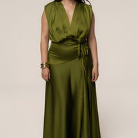 « Amalia » — Robe Longue Satinée, Olive