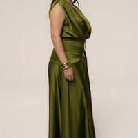 « Amalia » — Robe Longue Satinée, Olive