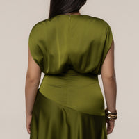 « Amalia » — Robe Longue Satinée, Olive