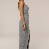 « Sillage Minéral » — Jupe Midi Fendue en Tweed, Gris Clair