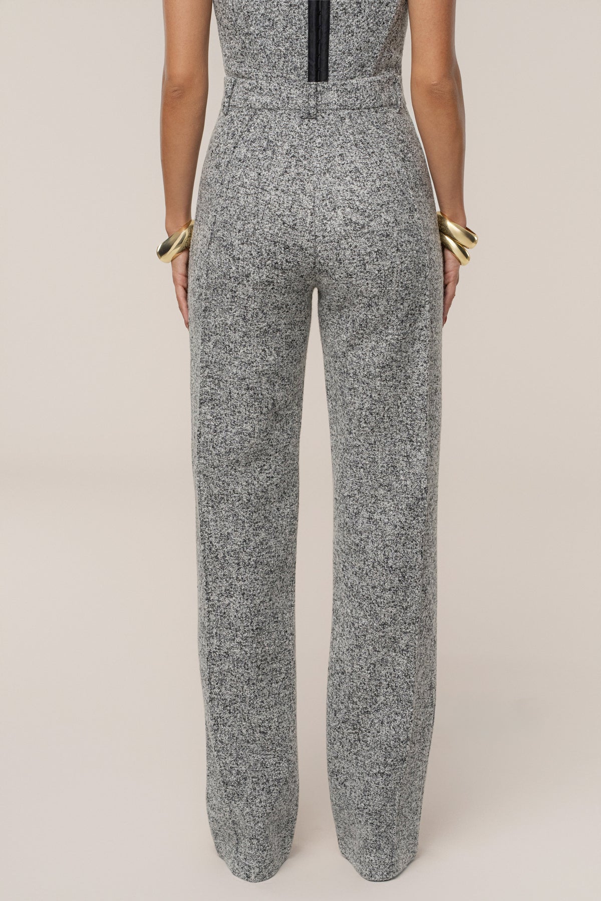 « Ligne Urbaine » — Pantalon Droit en Tweed, Gris Clair