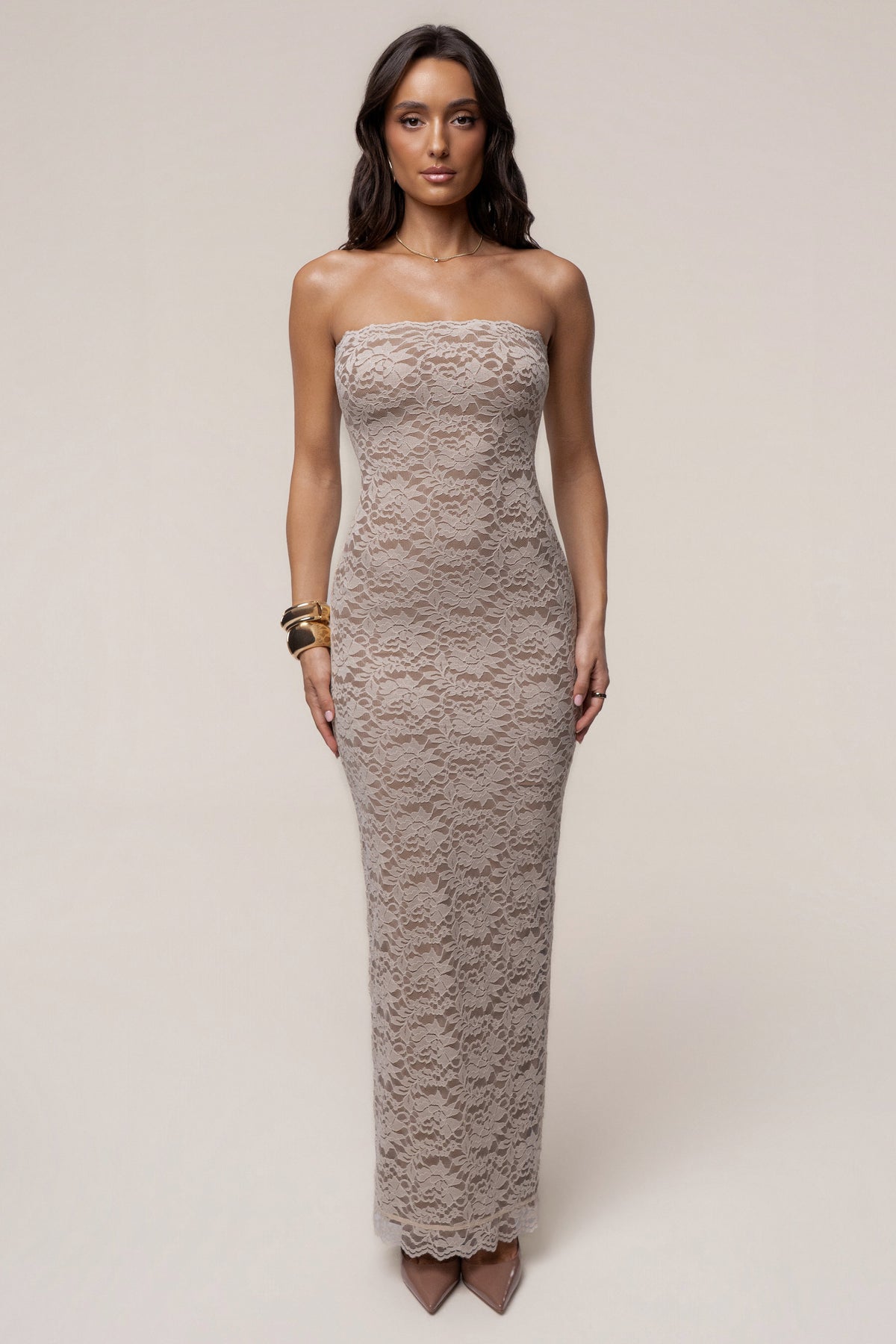 «Lueur de dentelle» — robe longue, crème