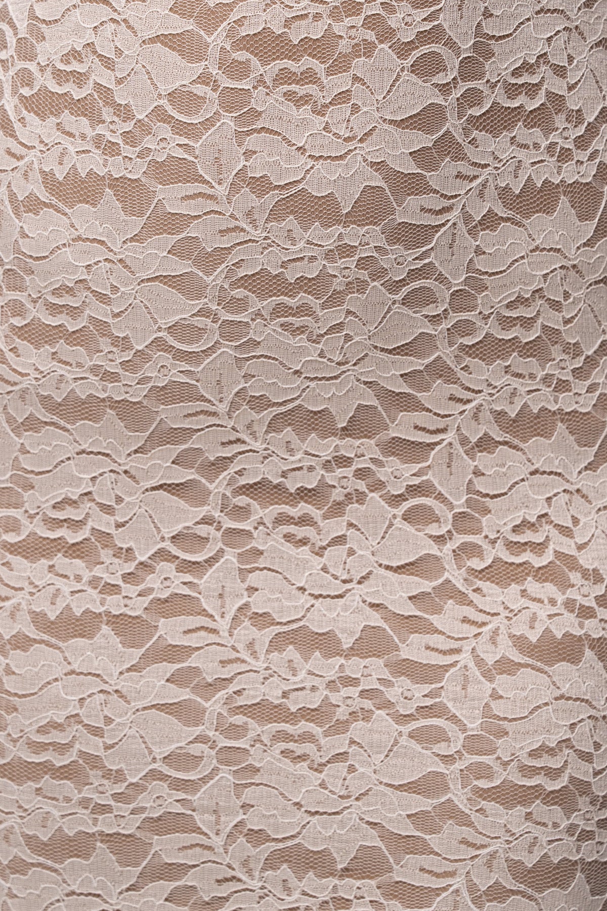 «Lueur de dentelle» — robe longue, crème