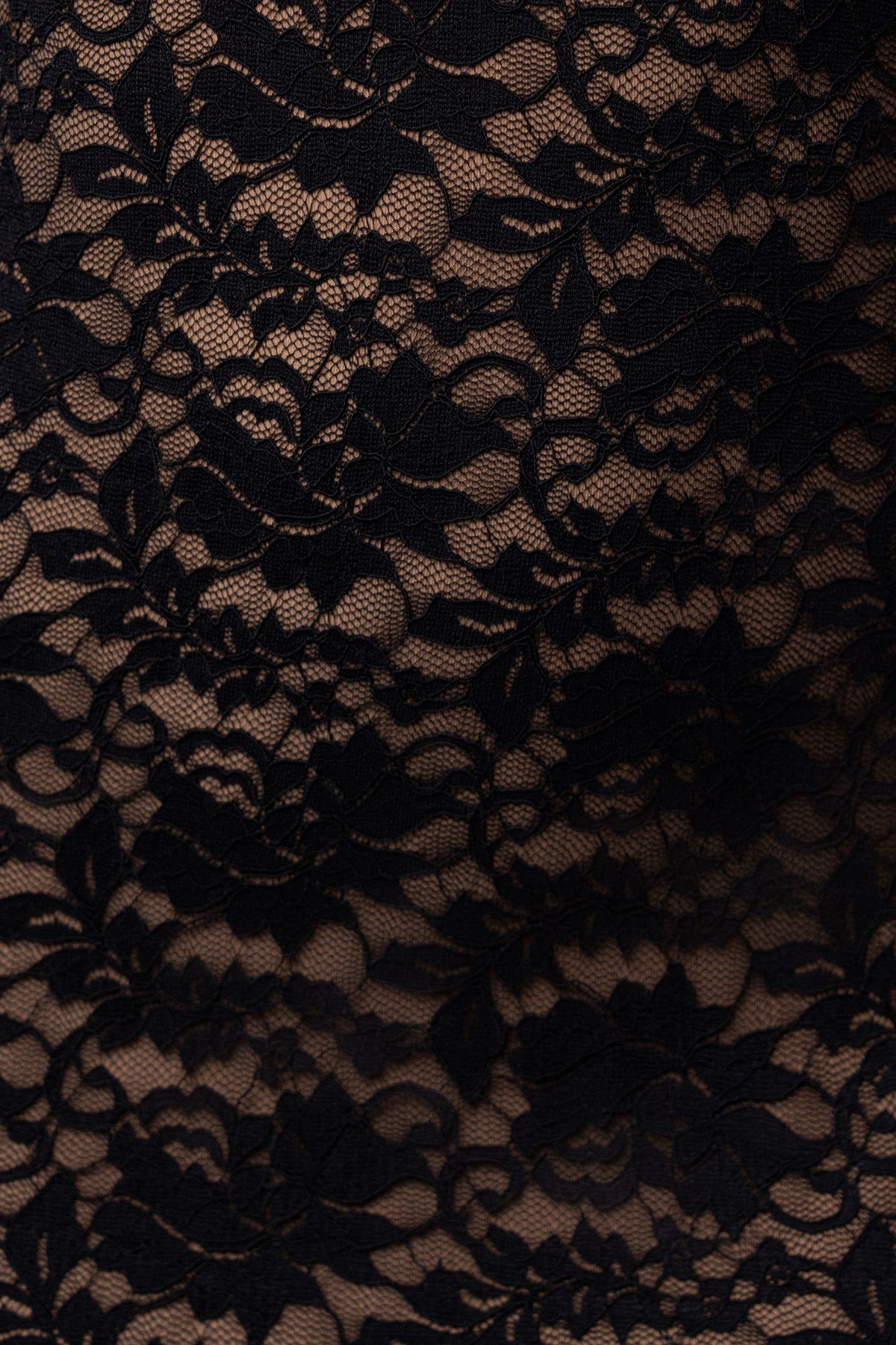 «Promesse de minuit» — robe longue, noire