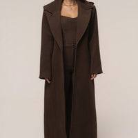 «Ligne savane» — manteau long ceinturé, chocolat