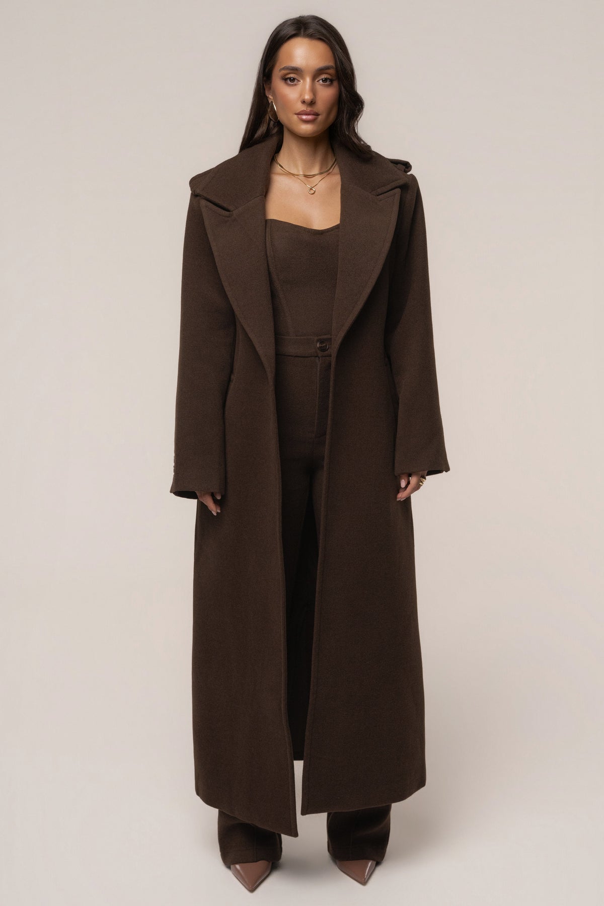 «Ligne savane» — manteau long ceinturé, chocolat
