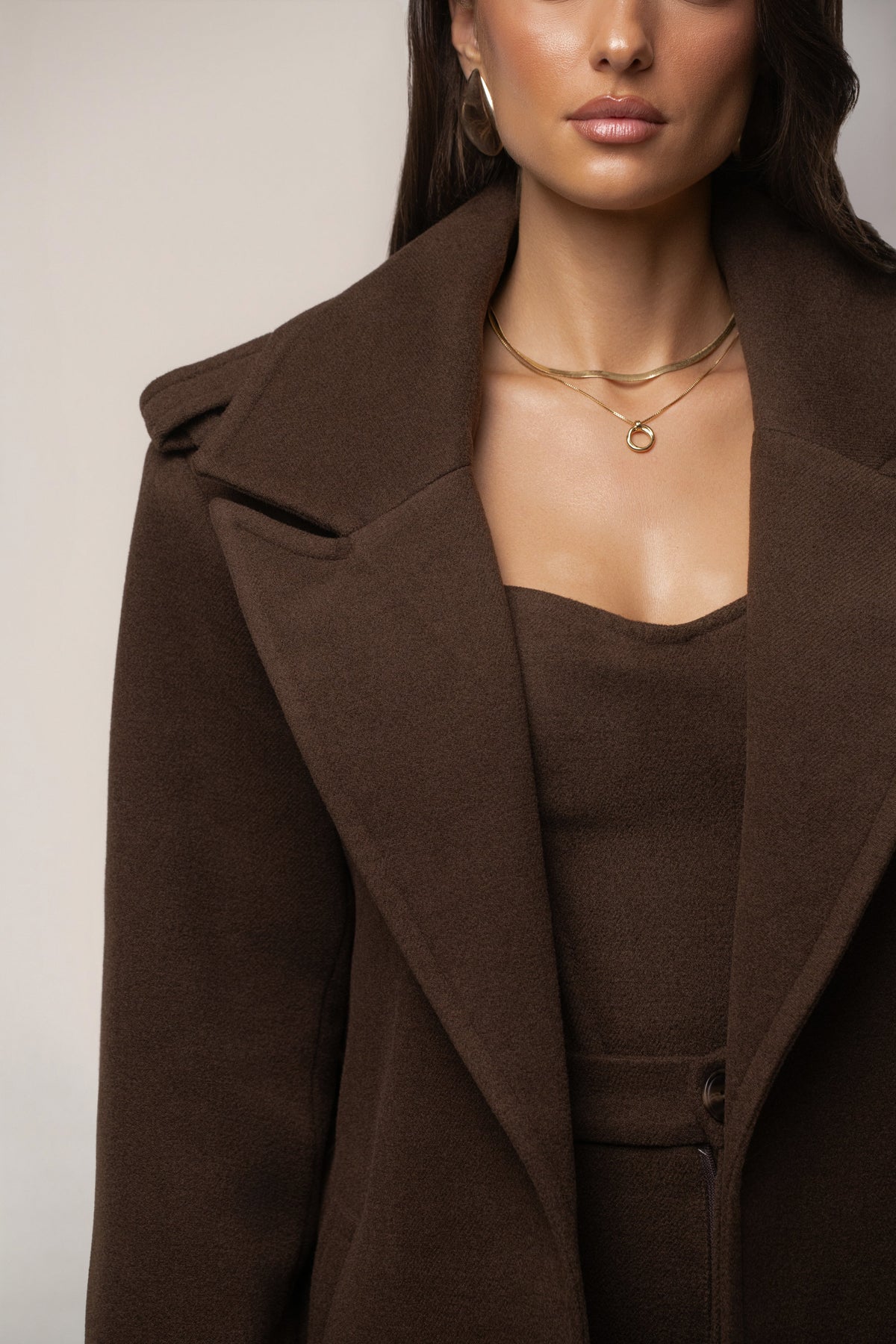 «Ligne savane» — manteau long ceinturé, chocolat