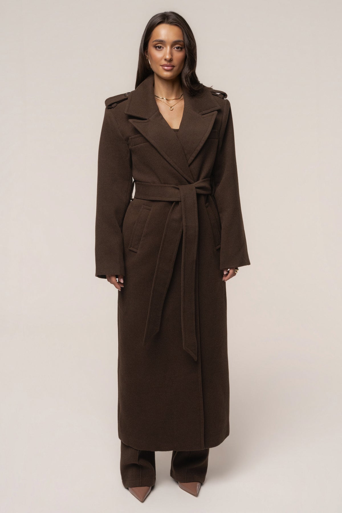 «Ligne savane» — manteau long ceinturé, chocolat