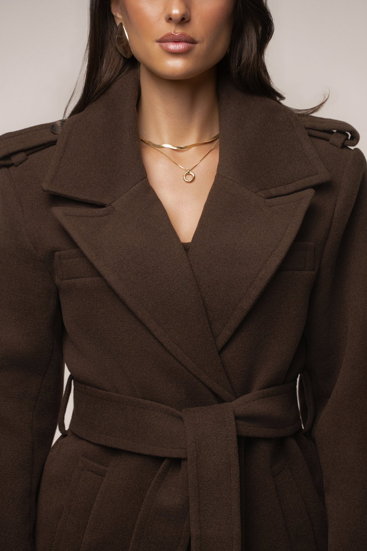 «Ligne savane» — manteau long ceinturé, chocolat