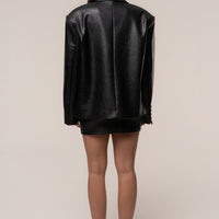 «Allure structurée» — veste oversize, noire