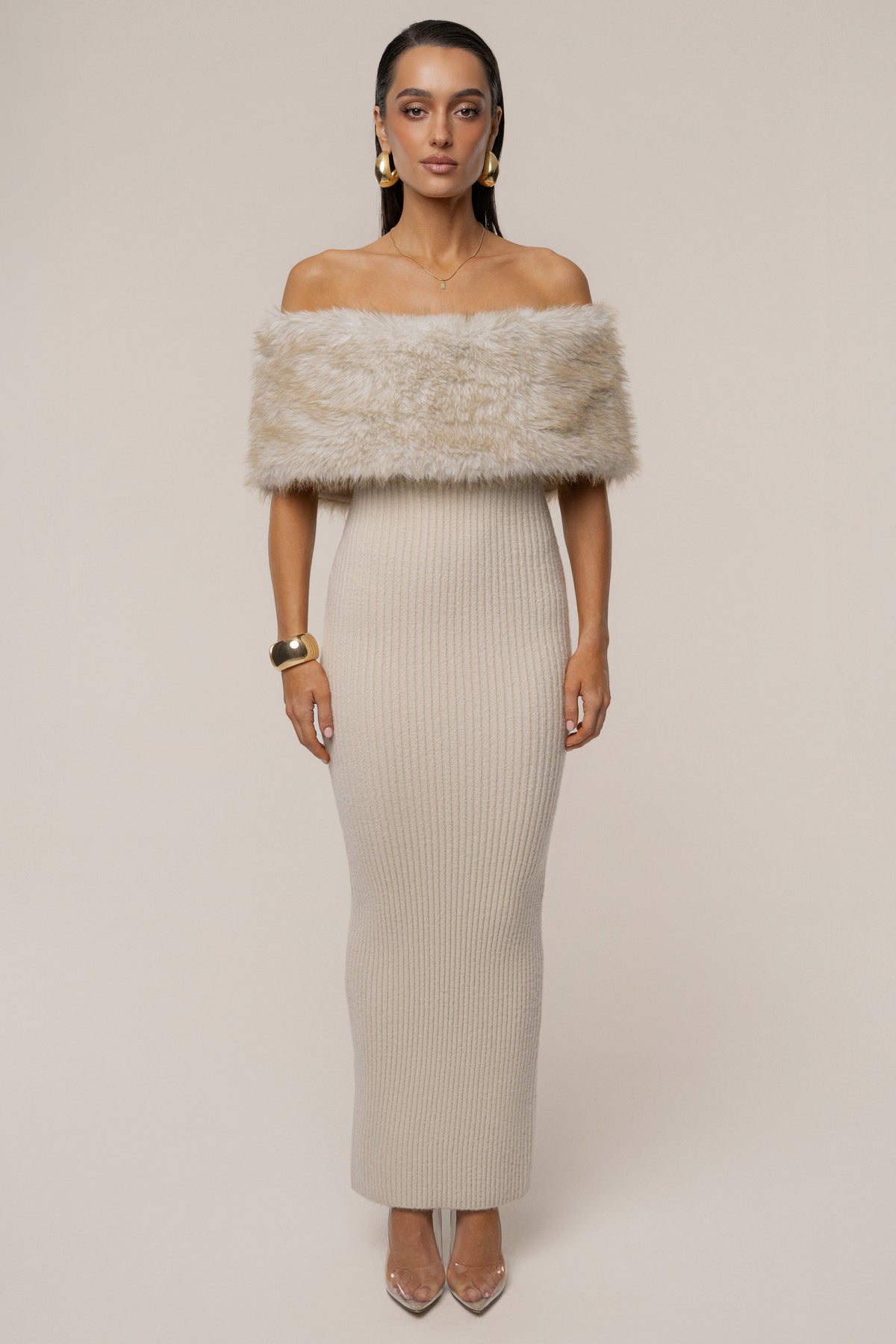 «Éclat givré» — robe longue, taupe.