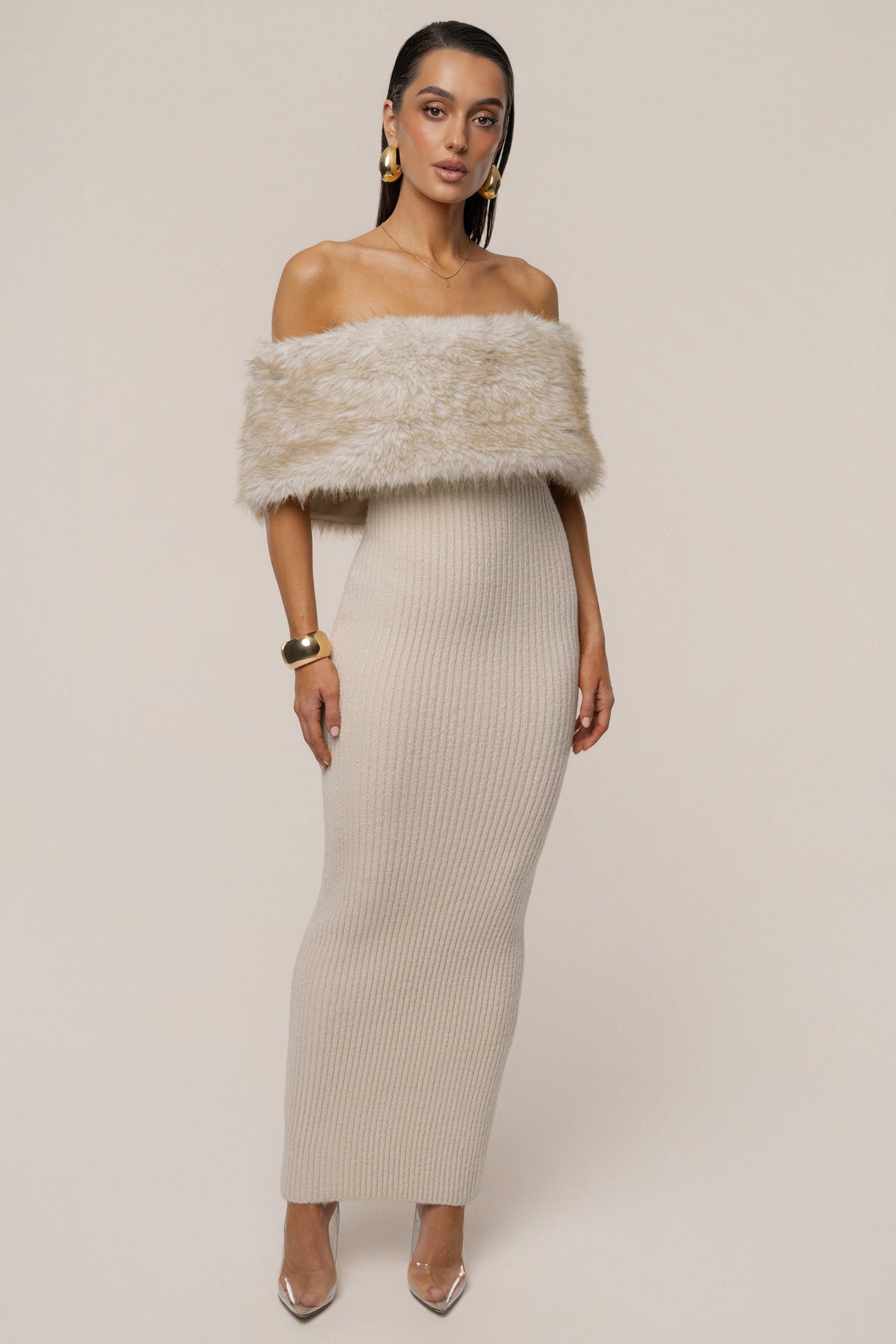 «Éclat givré» — robe longue, taupe.