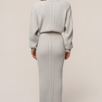 « Douceur » — Robe Longue en Maille Câble, Pierre