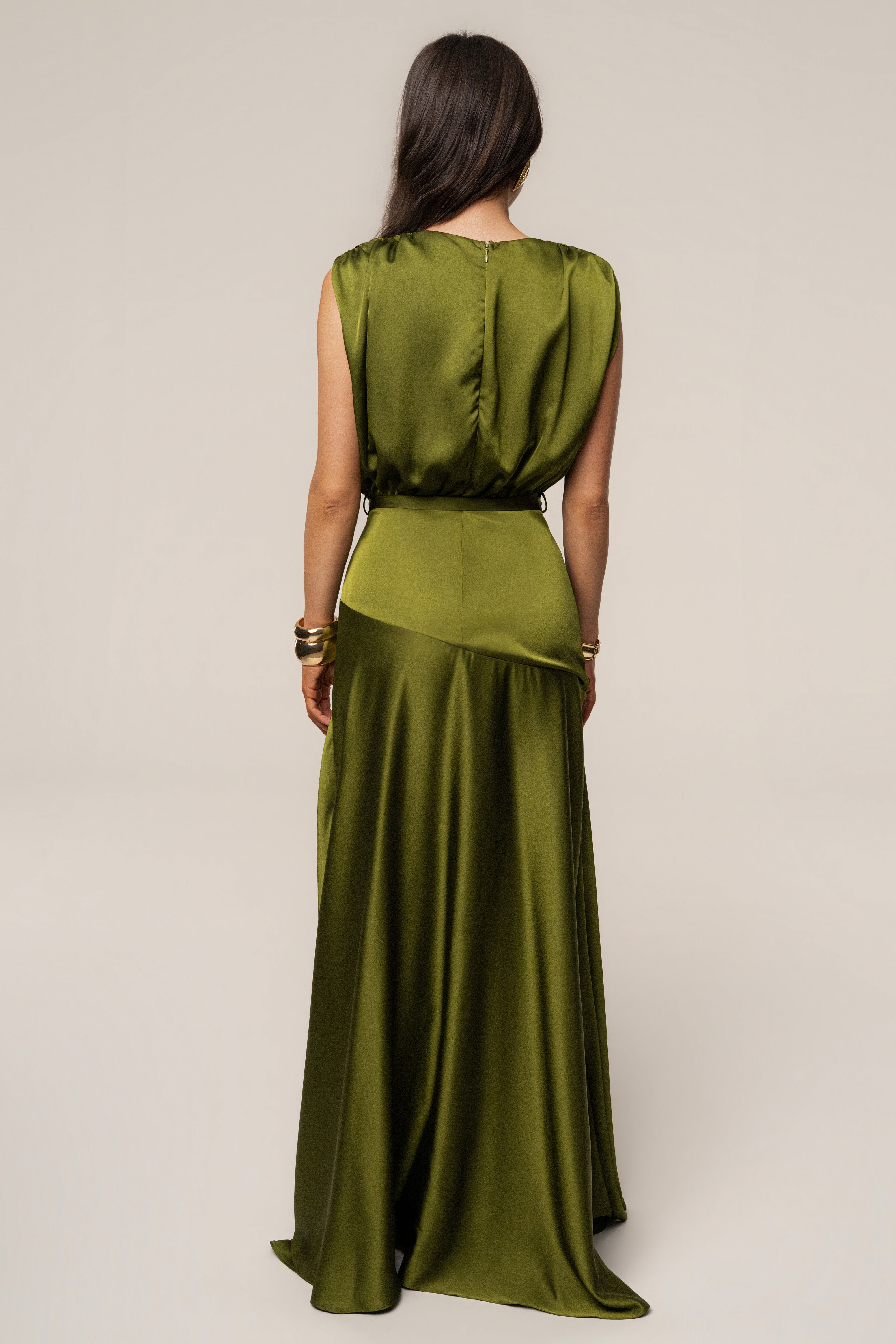 « Amalia » — Robe Longue Satinée, Olive