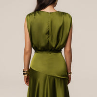 « Amalia » — Robe Longue Satinée, Olive