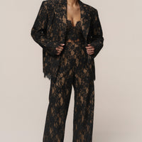 « Étreinte Éternelle » — Pantalon en Dentelle, Noir