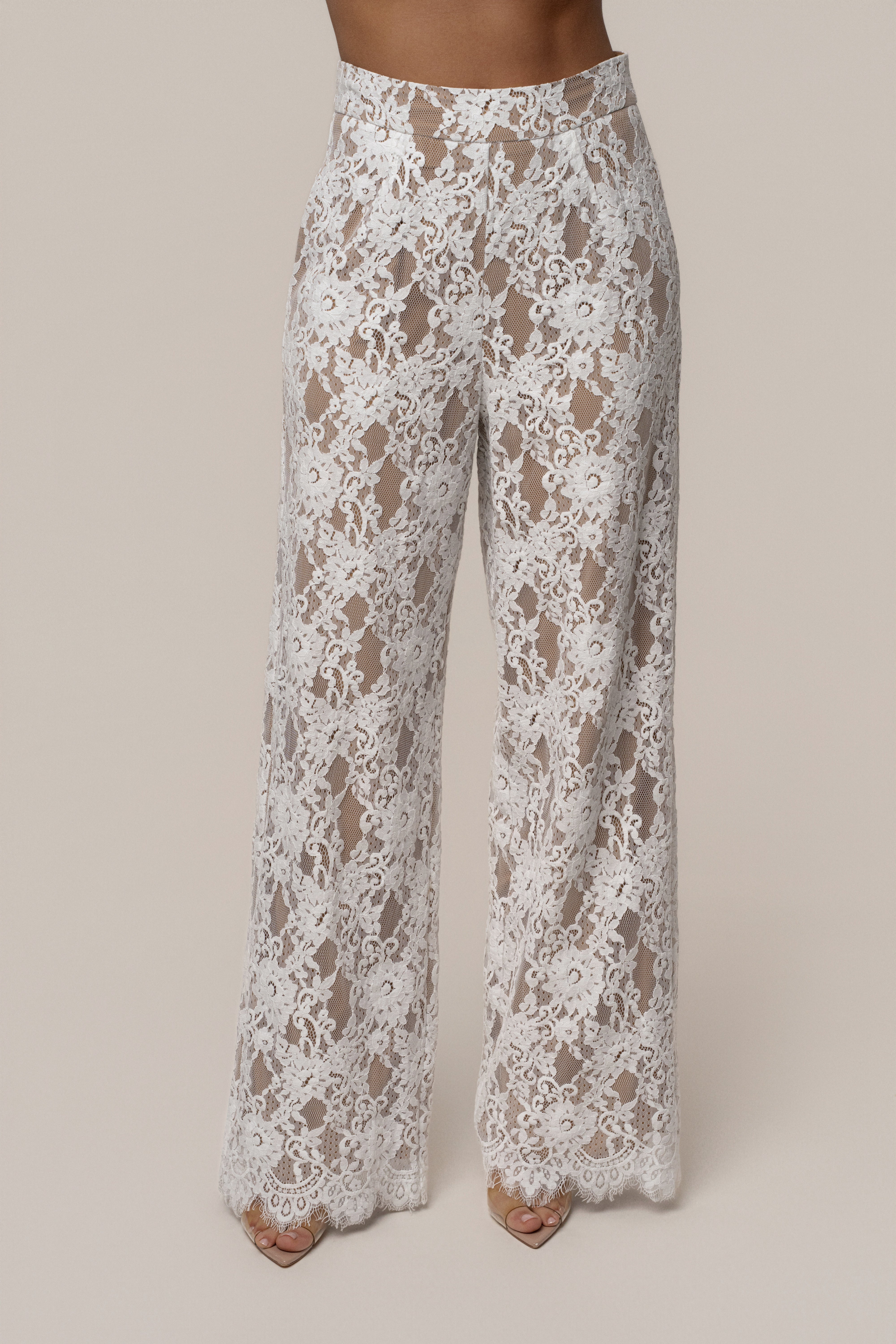 « Étreinte Éternelle » — Pantalon en Dentelle, Blanc