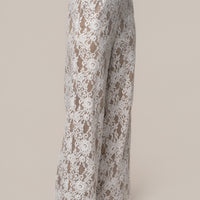 « Étreinte Éternelle » — Pantalon en Dentelle, Blanc