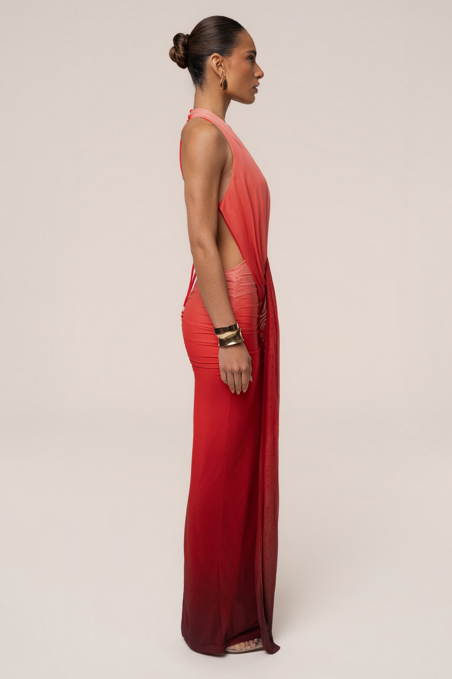 « Alaina » — Robe Longue Plongeante Dos Nu, Dégradé Terracotta