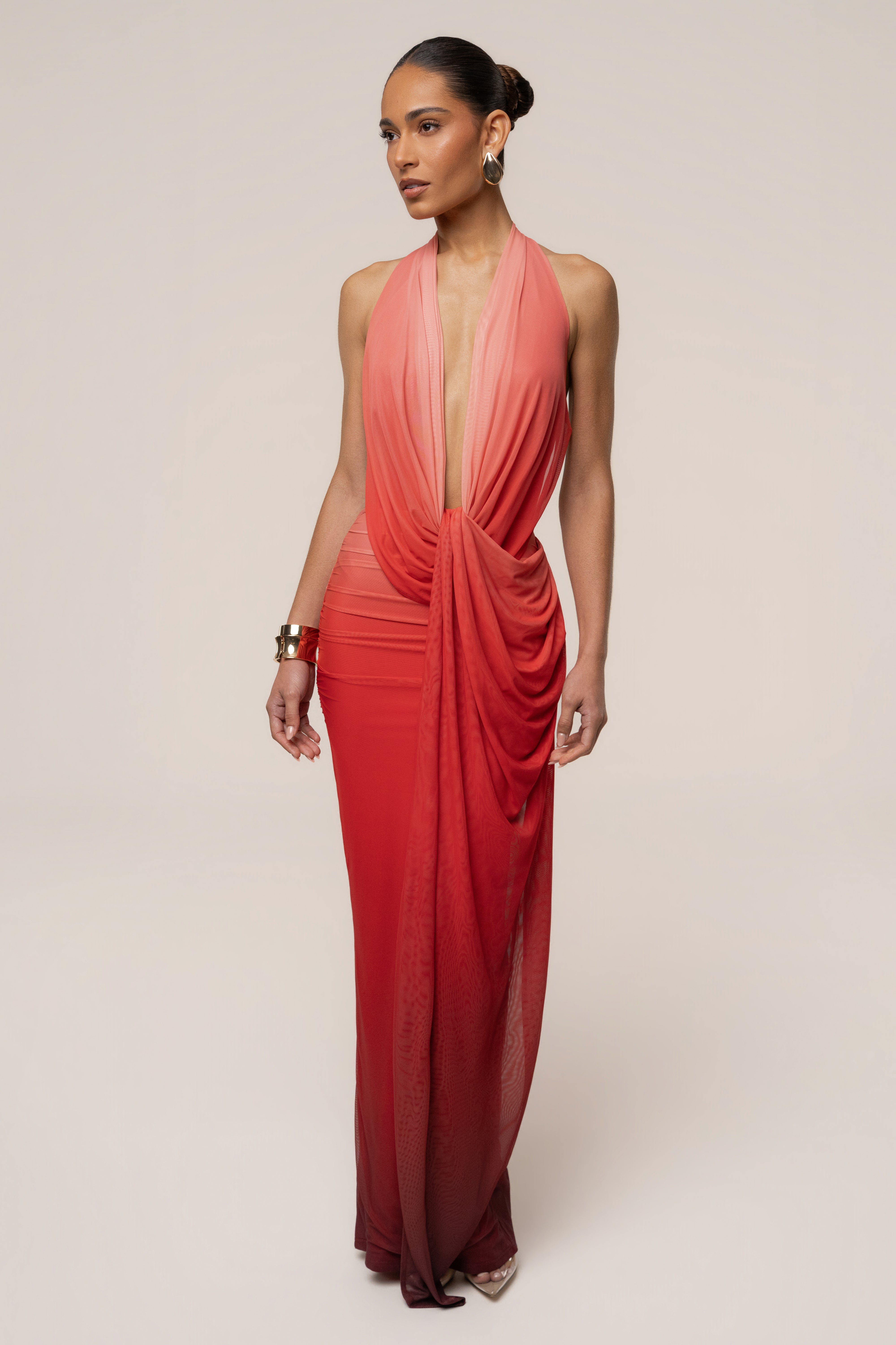 « Alaina » — Robe Longue Plongeante Dos Nu, Dégradé Terracotta