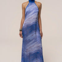 « Vagues du Couchant » — Robe Longue Dos Nu Imprimée, Bleu