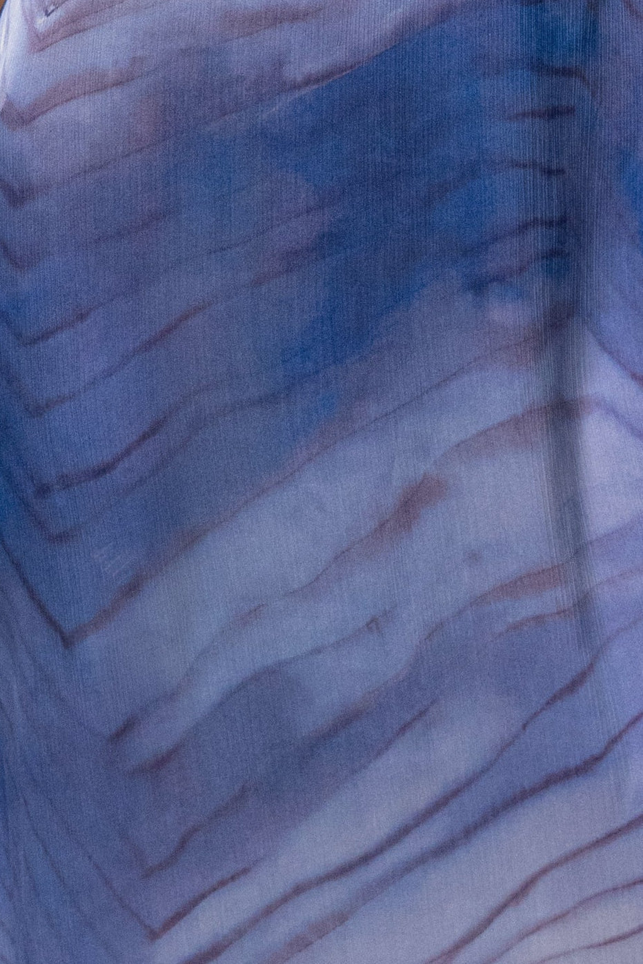 « Vagues du Couchant » — Robe Longue Dos Nu Imprimée, Bleu