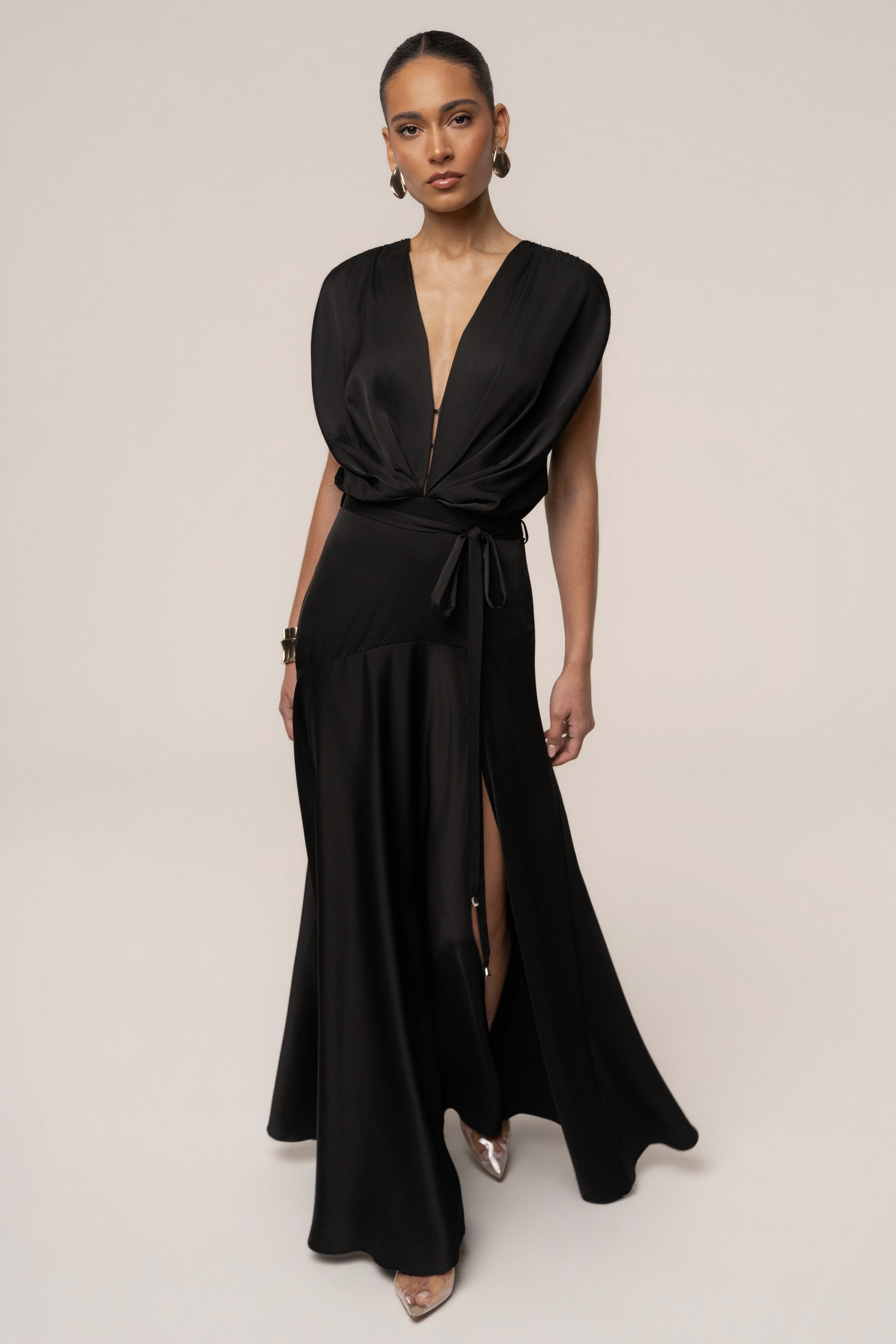 « Amalia » — Robe Longue Satinée, Noir