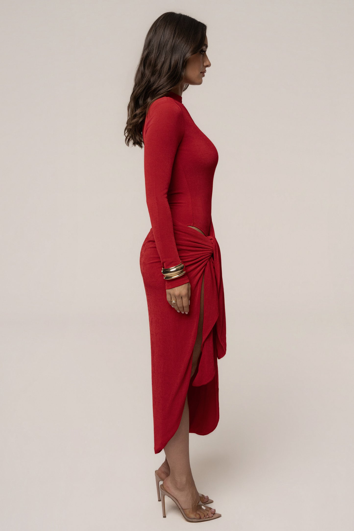 « Dernière Lueur » — Robe Midi Froncée à Fente, Rouge