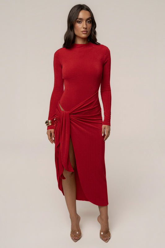 « Dernière Lueur » — Robe Midi Froncée à Fente, Rouge