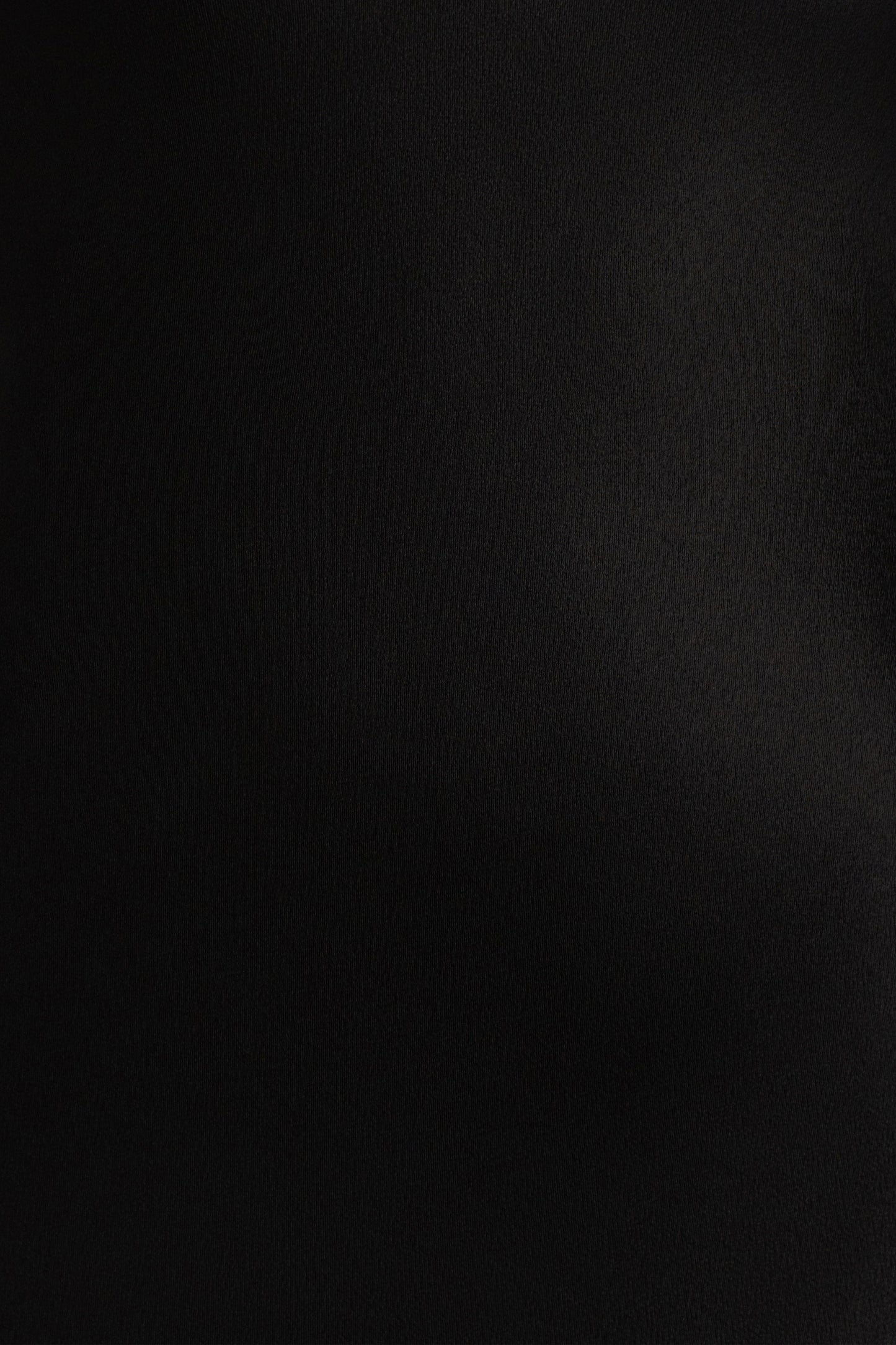 « Promesse Satinée » — Robe Longue, Noir