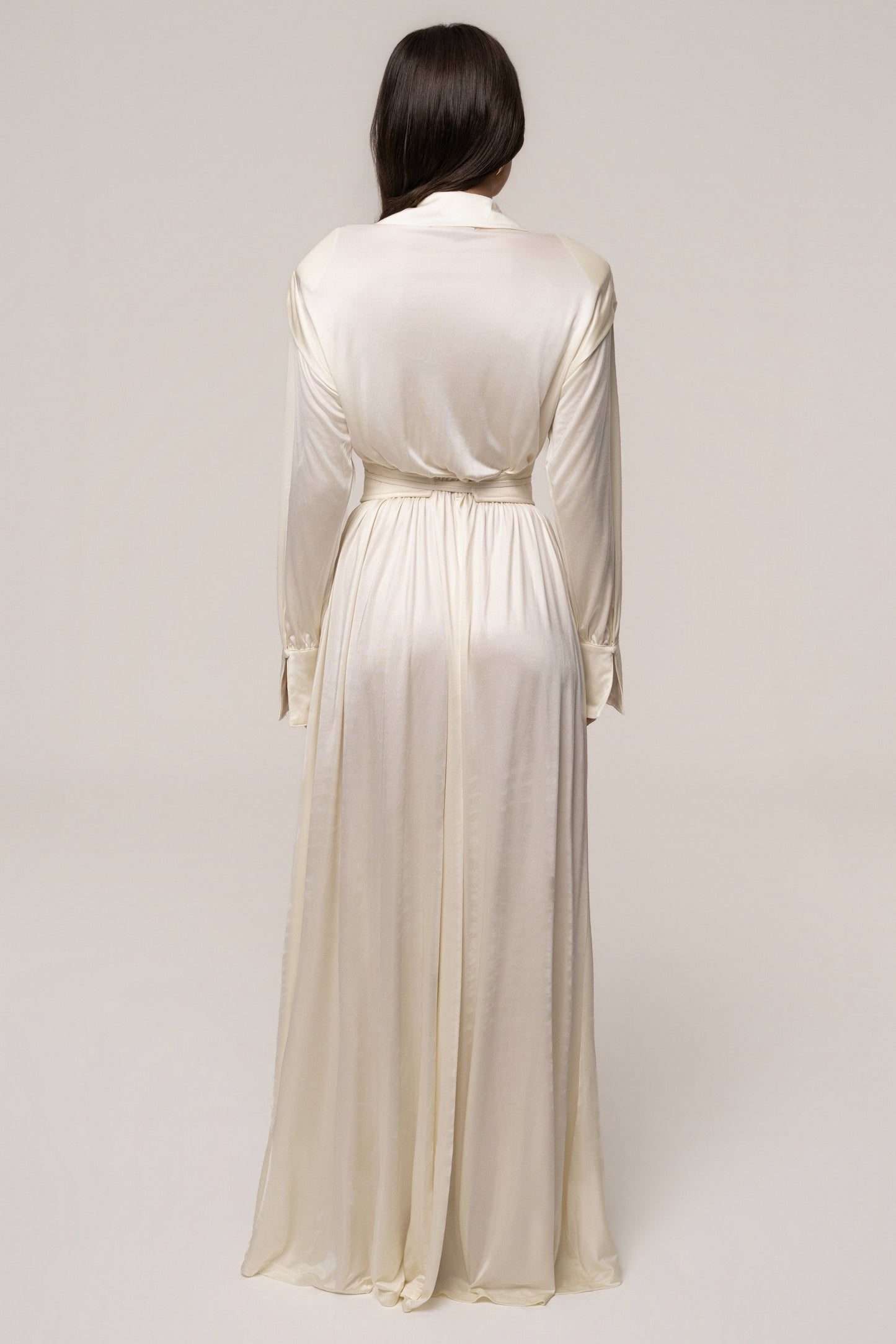 « Ligne Haute » — Robe Longue à Col, Crème