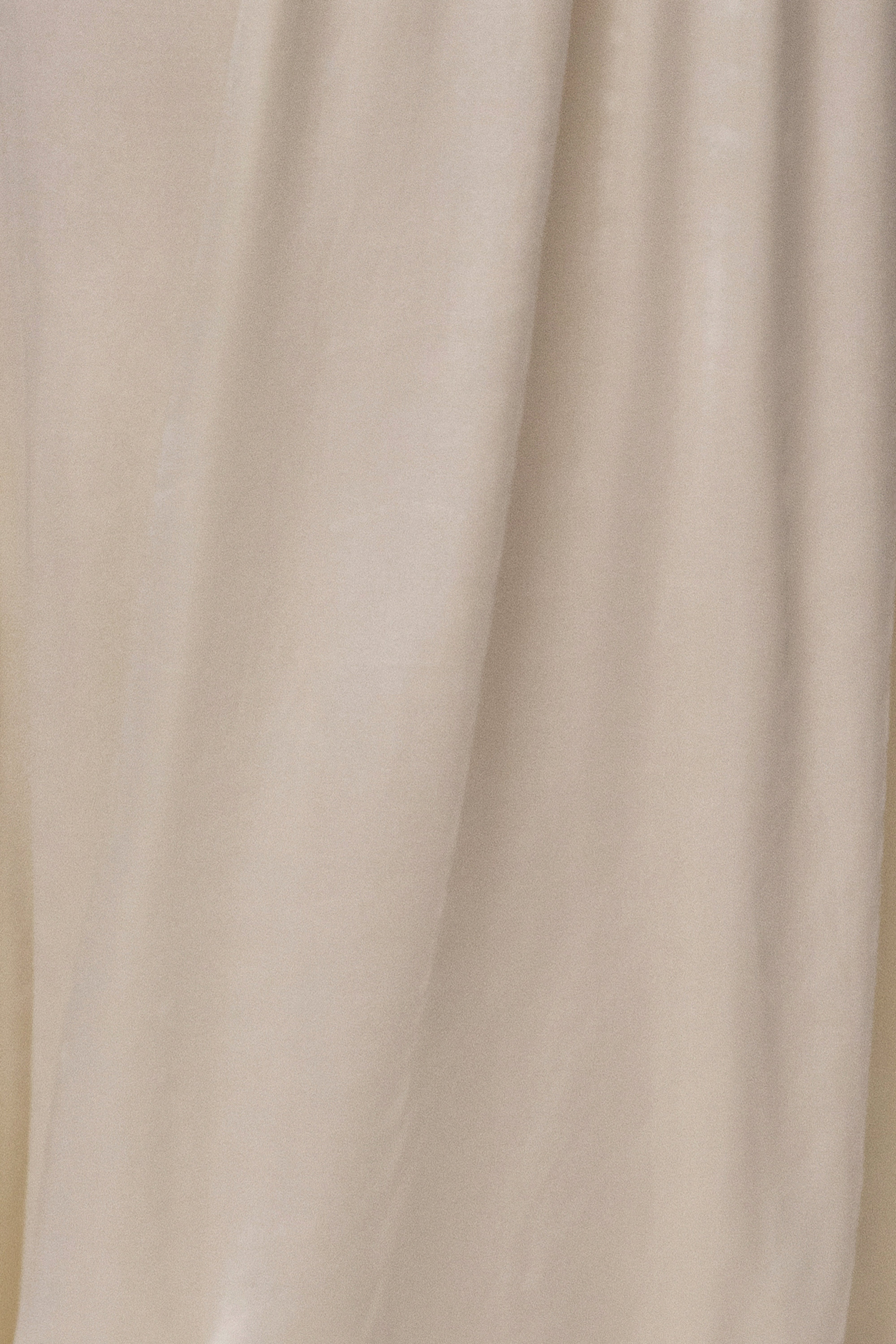 « Ligne Haute » — Robe Longue à Col, Crème