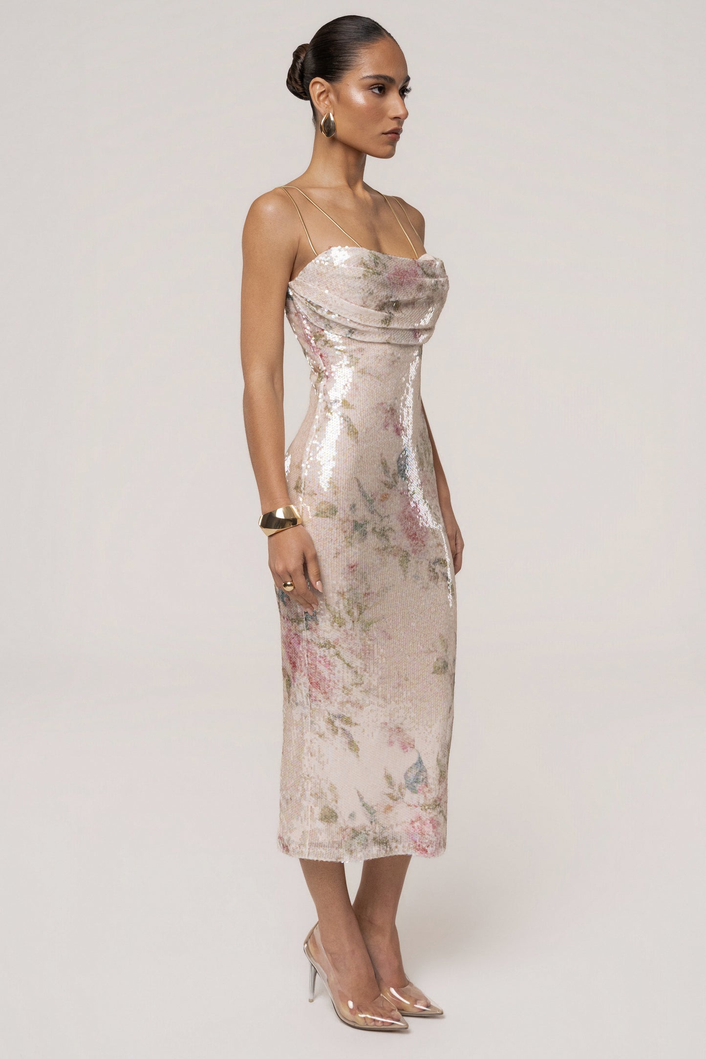 « Sienna » — Robe Mi-Longue Pailletée Fleurie, Ivoire