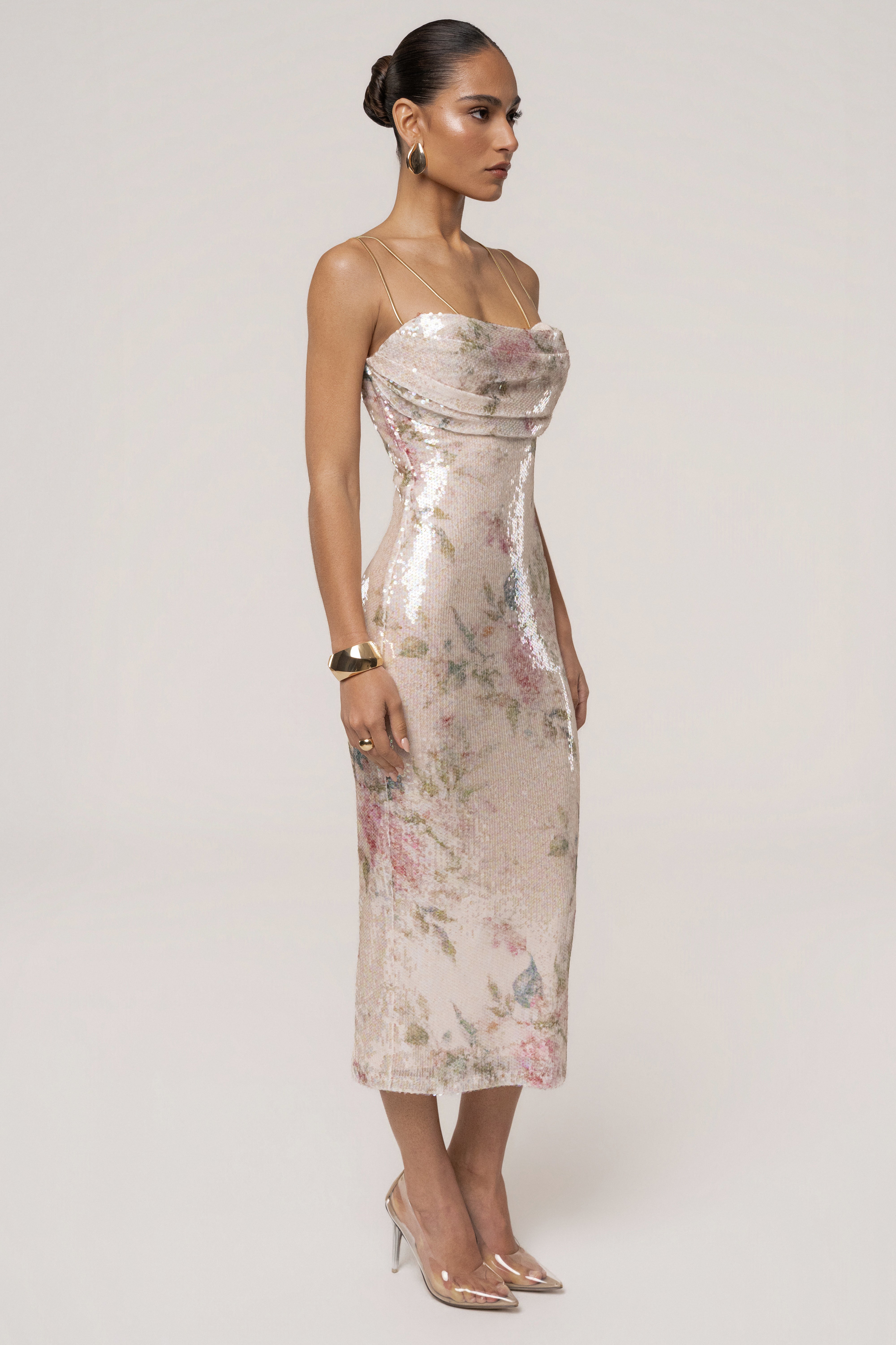 « Sienna » — Robe Mi-Longue Pailletée Fleurie, Ivoire