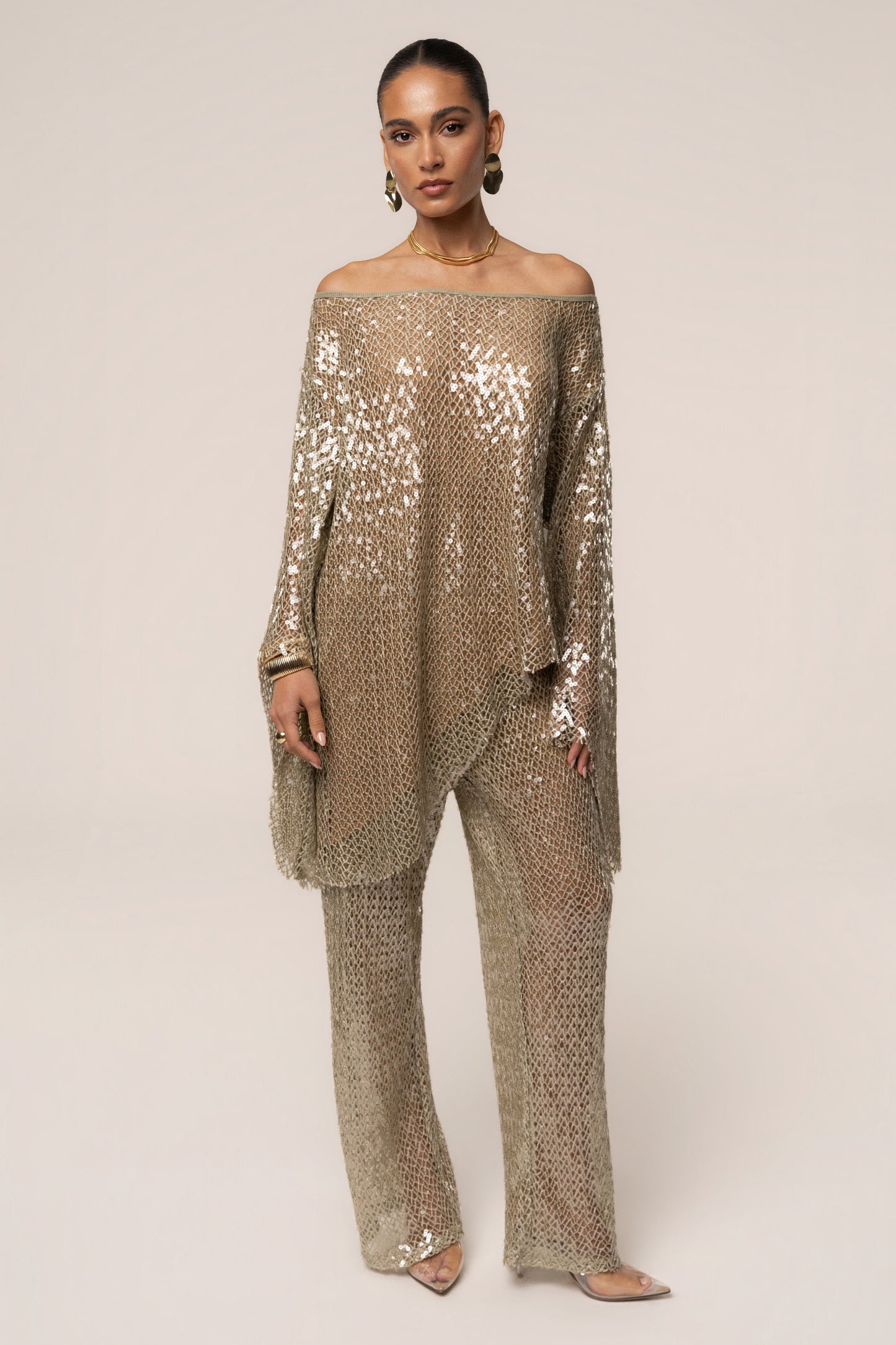« Éclat de Sauge » — Top Transparent à Sequins Manches Évasées, Vert Sauge