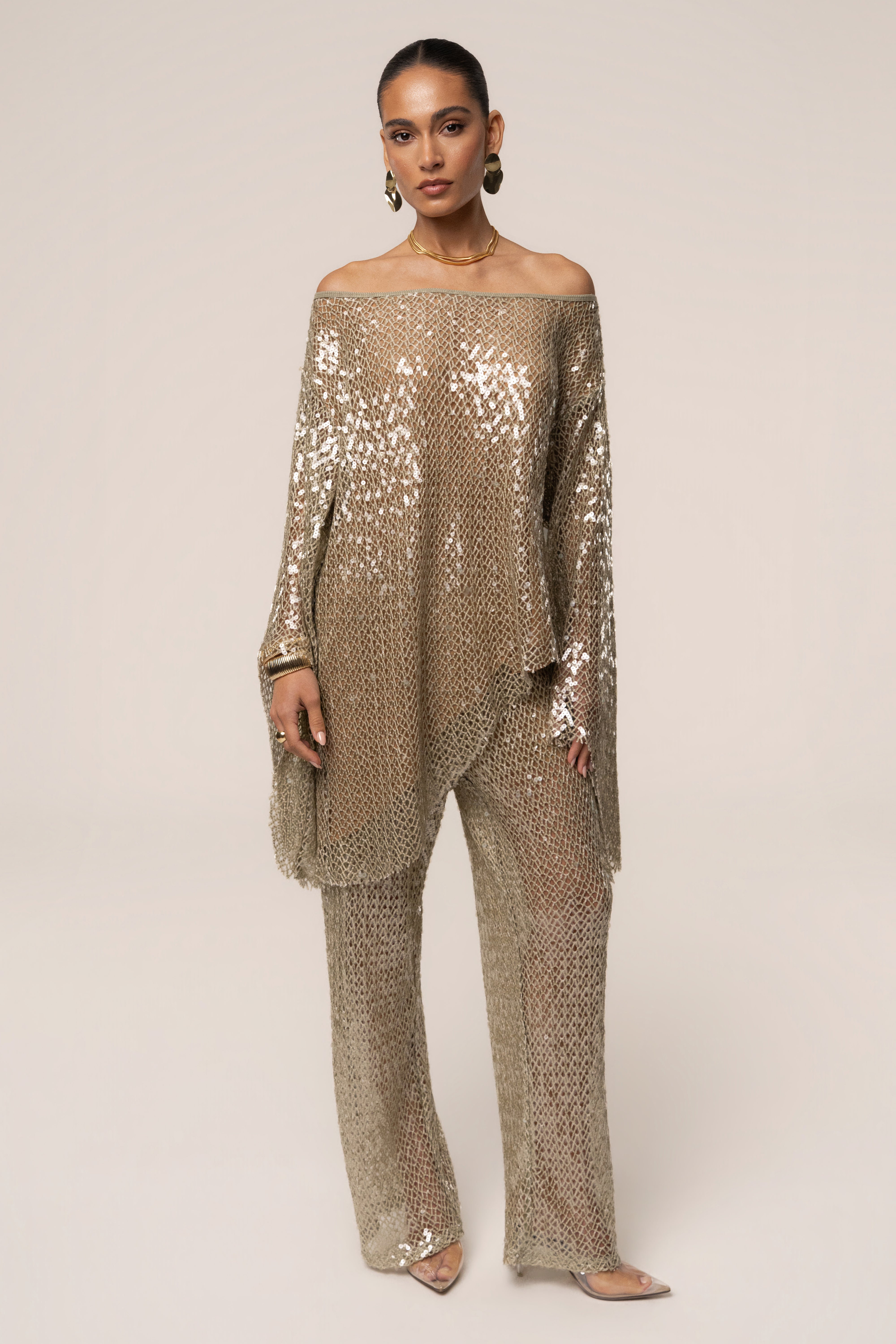 « Éclat de Sauge » — Top Transparent à Sequins Manches Évasées, Vert Sauge