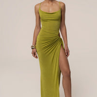 « Haute Exigence » — Robe Longue Drapée Échancrée, Vert Citron