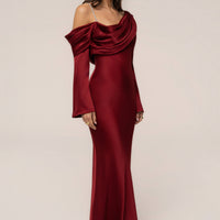 « L'Unique » — Robe Longue en Satin, Rouge