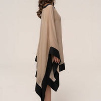 « Lysette » — Haut Poncho Contrasté, Beige